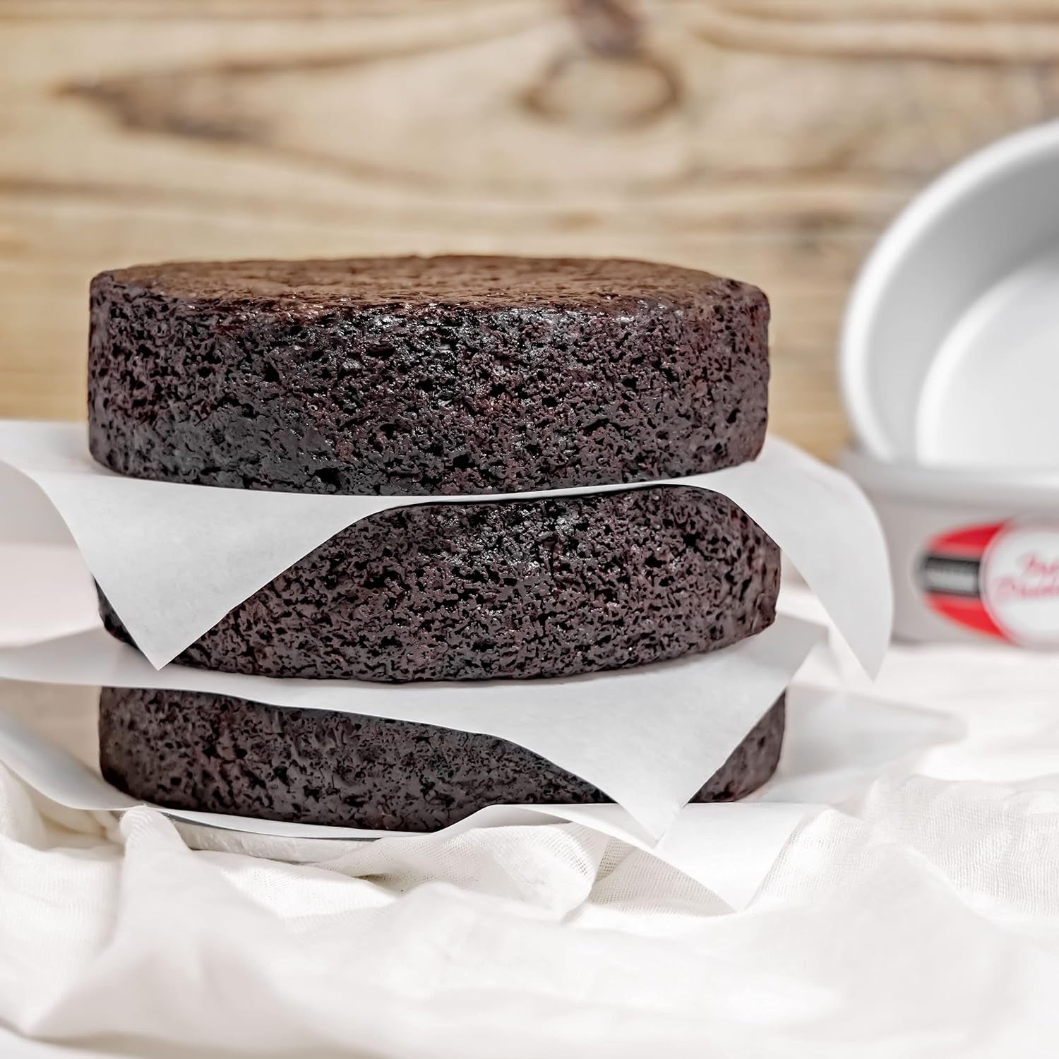 Premium 9-Inch Anodized Aluminum Round Cake Pan - Perfect for Baking Delicacies!